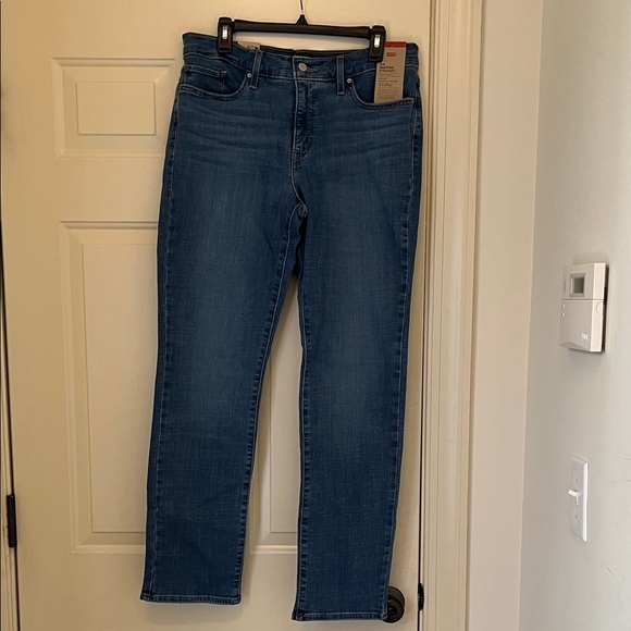 Levi's 314 Shaping Straight Women's Jeans/NWT/32w x 32l - Picture 16 of 16